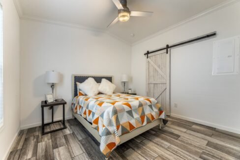 IN1650H11059 Bedroom 2