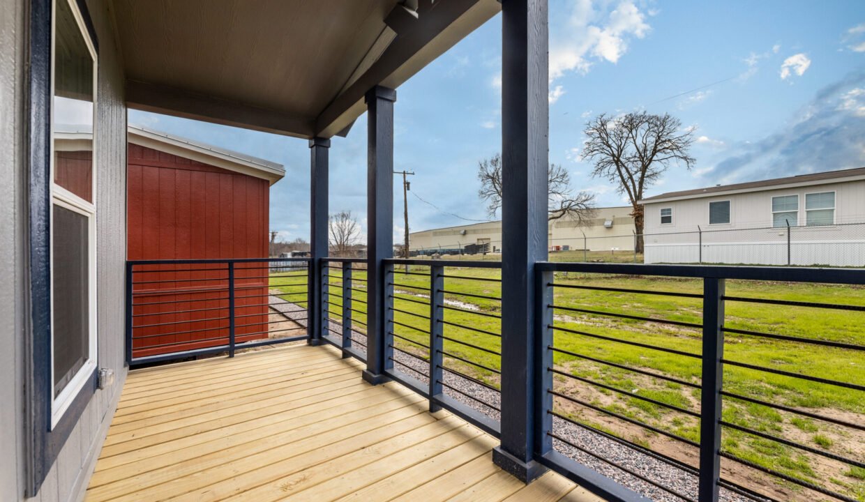 IN1650H11059 Exterior 2